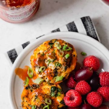 buffalo chicken egg muffins with fruit